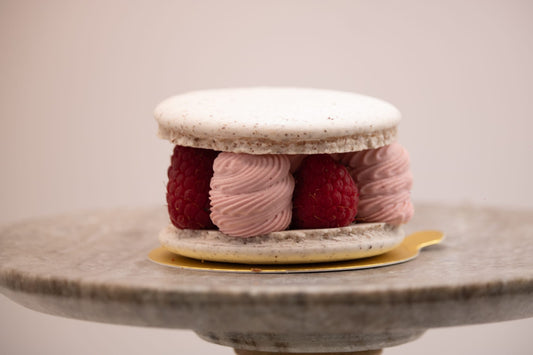 Raspberry Macaroons